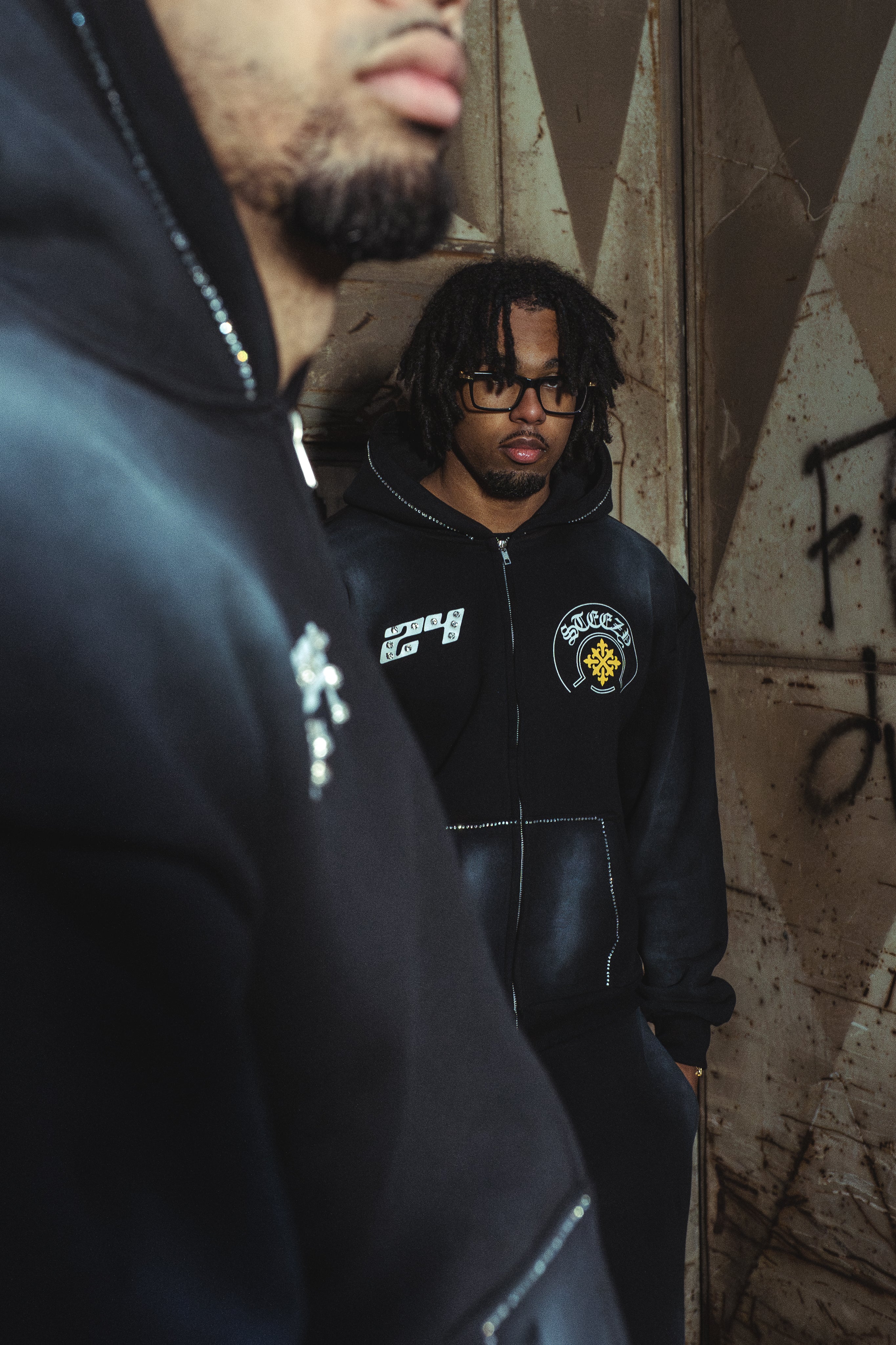 Certified Noir- Zipper